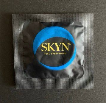 Презервативи Skyn Elite Extra Lube поштучно оригінал 444111 фото